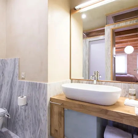 Polixeny's 3* Chania (Crete)