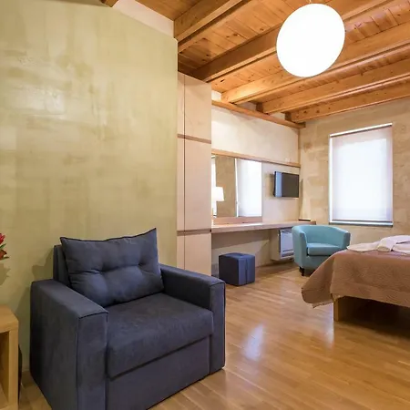 酒店 Polixeny's 3*