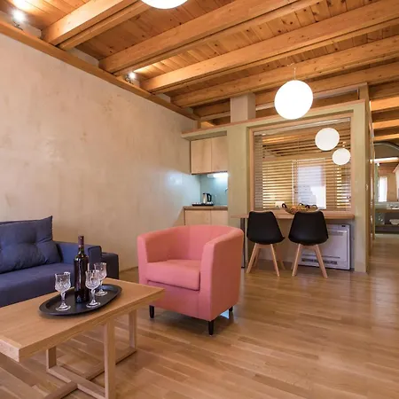 Polixeny's 3* Chania (Crete)